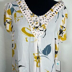 Floral Lace Trim Women's Top